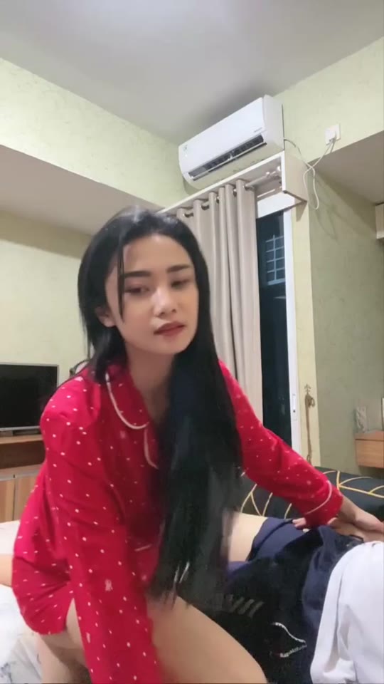 Tante Nafsu Banget Sama Simpanan